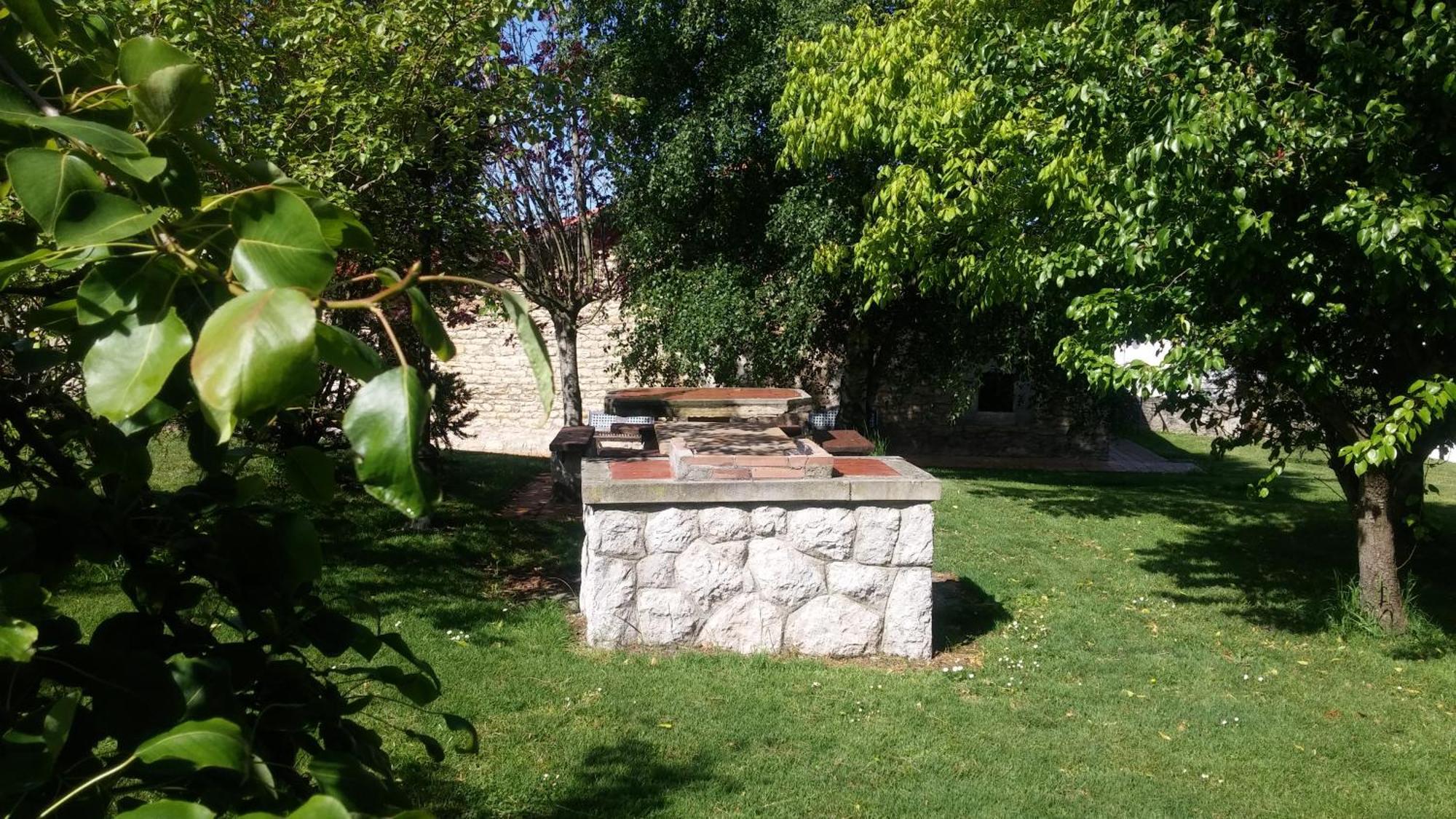 Posada Paz Hinojedo Luaran gambar