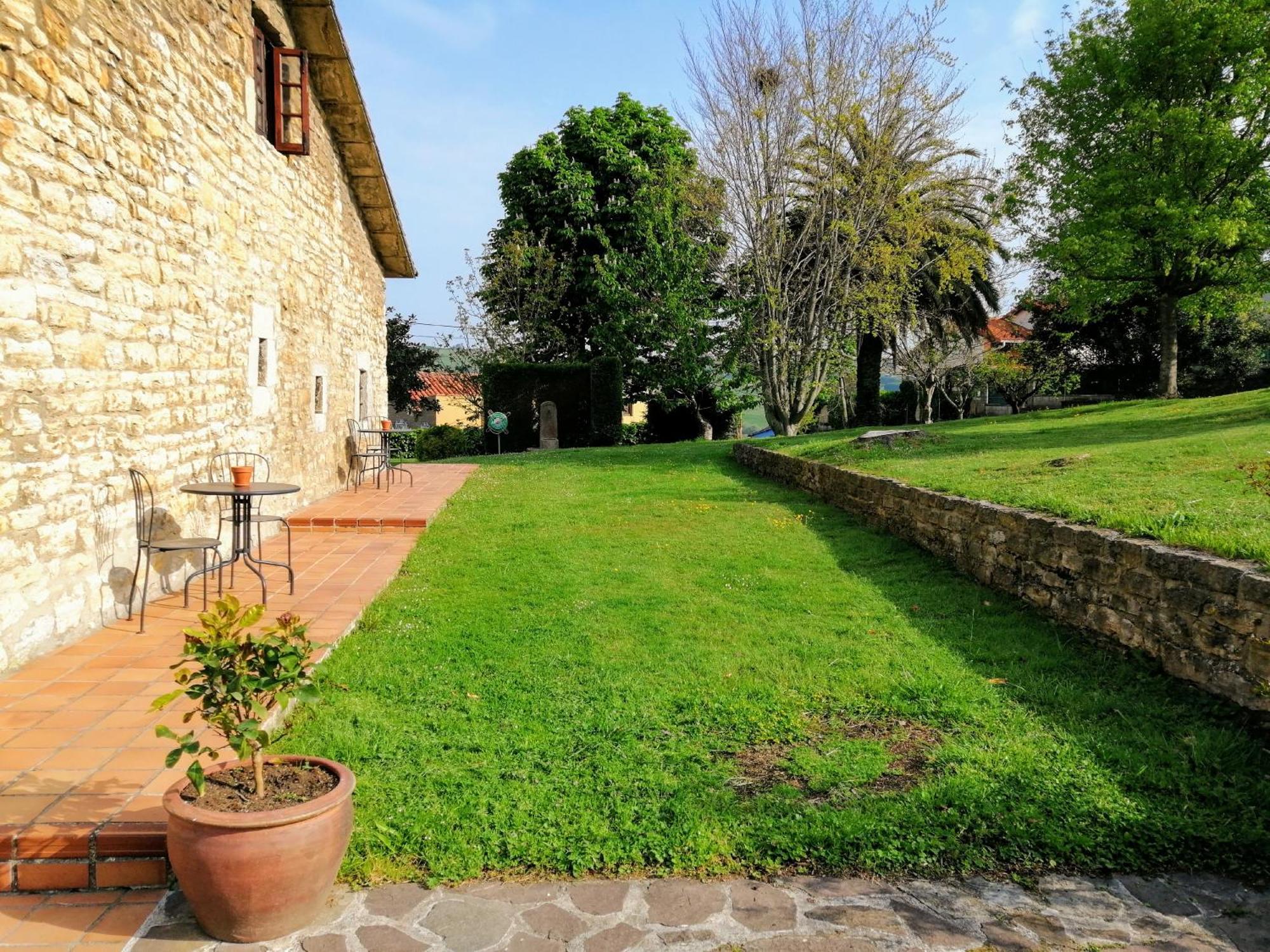 Posada Paz Hinojedo Luaran gambar